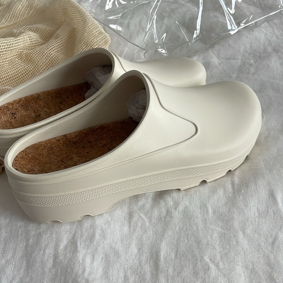 Aime Leon Dore garden mule in pristine white - Picture 5 of 6